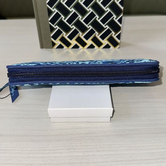 VB RFID Signature Cotton Navy Light Blue Cuban Tiles Georgia Wallet - Picture 8 of 16